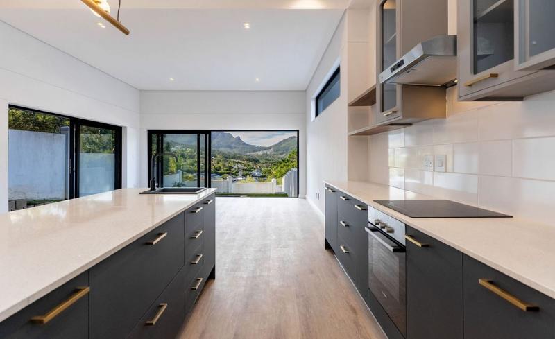 4 Bedroom Property for Sale in Hout Bay Western Cape